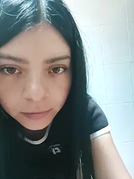 LunaJacobs online show from April 9, 5:19 pm