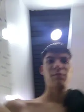 Snapshot of Luck__090 chatting on October 27, 1:39 am Luck 090 online show from October 27, 1:39 am