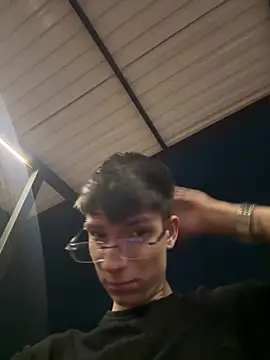 Snapshot of Luck__090 chatting on March 3, 3:13 am Luck 090 online show from March 3, 3:13 am