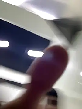 Snapshot of Luck__090 chatting on December 21, 7:26 pm Luck 090 online show from December 21, 7:26 pm