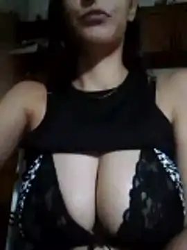 Snapshot of Ambardulce32 chatting on February 20, 4:53 am Ambardulce32 online show from February 20, 4:53 am