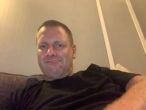 Snapshot of Gangbangchem chatting on September 18, 10:02 pm Gangbangchem online show from September 18, 10:02 pm