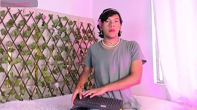 E R O S  online show from June 23, 12:03 pm