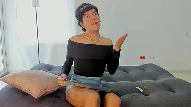 E R O S  online show from October 18, 1:46 pm