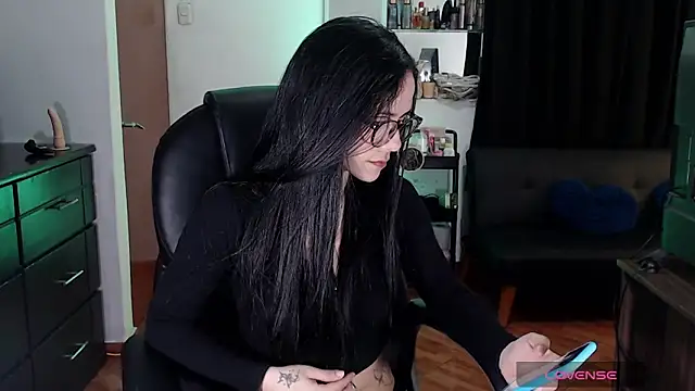 Ashley olivares online show from November 25, 2:34 am