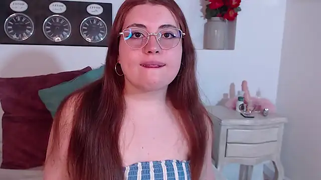 Vicluxxx online show from December 4, 12:48 pm