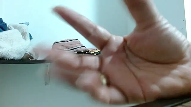 IamBunny f w online show from March 26, 10:35 am