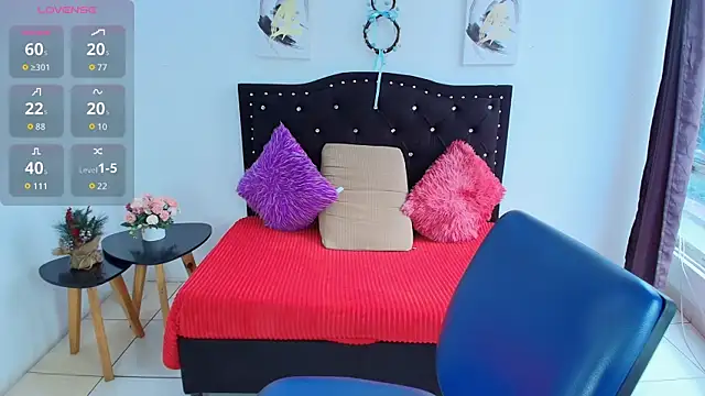 IamBunny f w online show from April 11, 1:59 pm