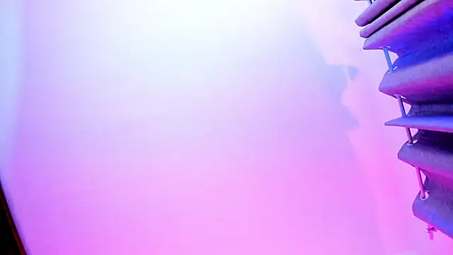 Snapshot of _valeria_saenz_ chatting on November 18, 2:27 am valeria saenz online show from November 18, 2:27 am