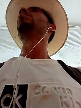 Snapshot of AlphaAlterX chatting on February 25, 9:14 pm AlphaAlterX online show from February 25, 9:14 pm