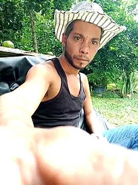 Snapshot of AlphaAlterX chatting on October 9, 6:52 pm AlphaAlterX online show from October 9, 6:52 pm