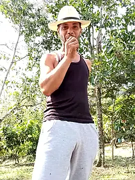 AlphaAlterX online show from April 14, 7:41 pm