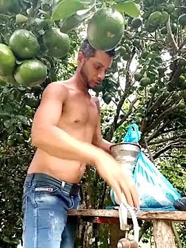 Snapshot of AlphaAlterX chatting on October 4, 9:49 pm AlphaAlterX online show from October 4, 9:49 pm