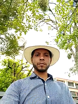 Snapshot of AlphaAlterX chatting on October 7, 6:09 pm AlphaAlterX online show from October 7, 6:09 pm