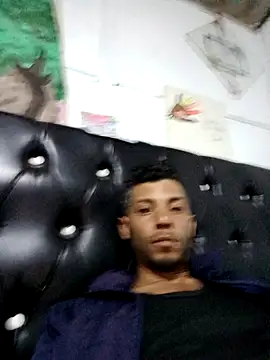 Snapshot of AlphaAlterX chatting on January 31, 10:52 pm AlphaAlterX online show from January 31, 10:52 pm