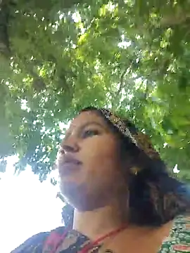 Snapshot of Hot_Seema83 chatting on September 9, 7:51 am Hot Seema83 online show from September 9, 7:51 am