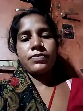 Snapshot of Hot_Seema83 chatting on October 8, 12:23 am Hot Seema83 online show from October 8, 12:23 am