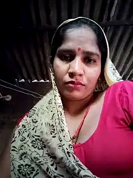 Snapshot of Hot_Seema83 chatting on September 10, 6:56 am Hot Seema83 online show from September 10, 6:56 am
