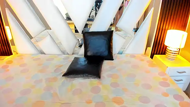 Amy Hottiee online show from November 12, 12:09 pm