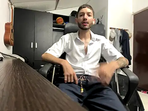 sarabiaarevalo online show from October 18, 4:58 am