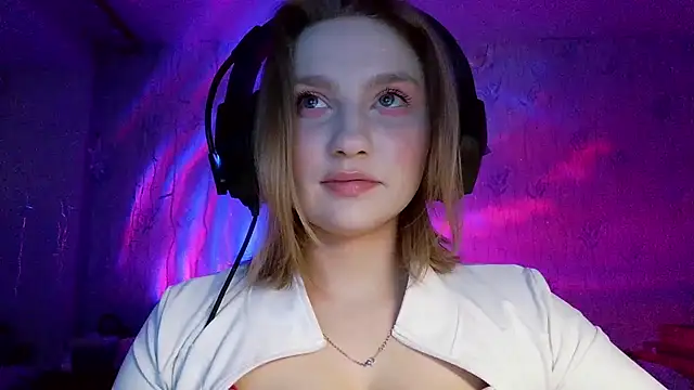 pr In cess  online show from February 23, 8:31 pm