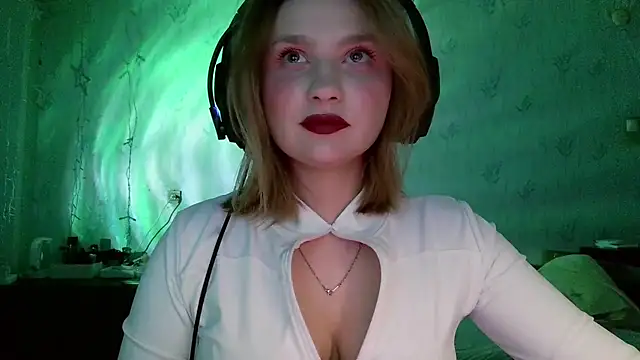 pr In cess  online show from March 18, 10:10 pm