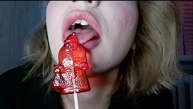 pr In cess  online show from November 29, 7:58 pm