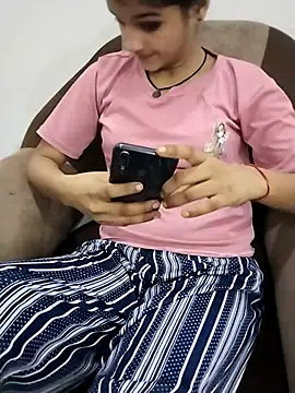 Snapshot of Student_girl2 chatting on October 1, 5:39 pm Student girl2 online show from October 1, 5:39 pm