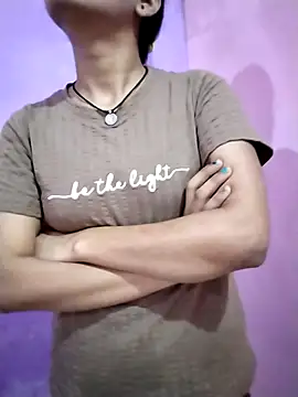 Snapshot of Student_girl2 chatting on October 29, 5:39 am Student girl2 online show from October 29, 5:39 am