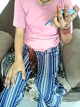 Snapshot of Student_girl2 chatting on September 19, 5:00 am Student girl2 online show from September 19, 5:00 am