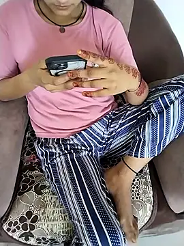 Snapshot of Student_girl2 chatting on September 12, 4:56 am Student girl2 online show from September 12, 4:56 am