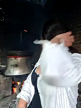 Snapshot of ALIENHR38 chatting on March 2, 1:06 am ALIENHR38 online show from March 2, 1:06 am