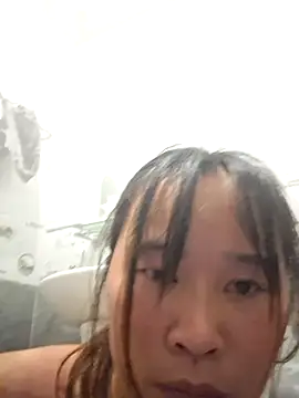 Snapshot of ALIENHR38 chatting on October 26, 9:42 am ALIENHR38 online show from October 26, 9:42 am