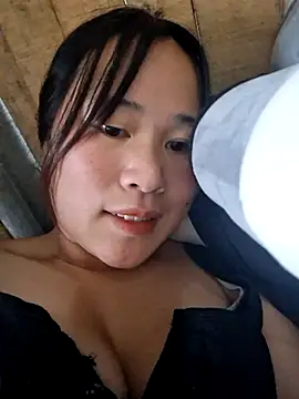 Snapshot of ALIENHR38 chatting on November 1, 12:06 am ALIENHR38 online show from November 1, 12:06 am