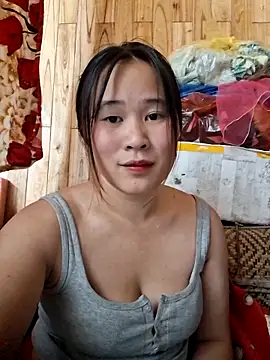 Snapshot of ALIENHR38 chatting on November 8, 12:31 pm ALIENHR38 online show from November 8, 12:31 pm