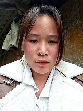 ALIENHR38 online show from March 19, 4:23 am