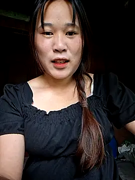 Snapshot of ALIENHR38 chatting on October 7, 1:39 am ALIENHR38 online show from October 7, 1:39 am