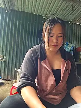 ALIENHR38 online show from April 25, 2:58 am