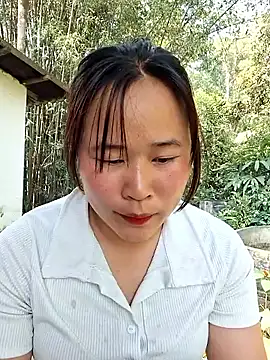 ALIENHR38 online show from April 6, 2:18 am