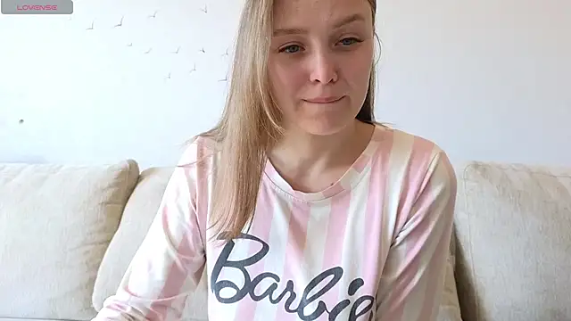 Hot Lili1 online show from September 10, 4:55 am