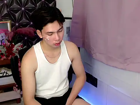 ursweet jade online show from December 4, 10:36 am