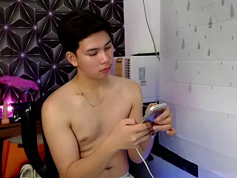 ursweet jade online show from November 4, 11:36 am