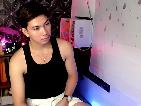 ursweet jade online show from November 5, 11:13 am