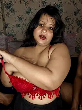 Snapshot of priyaverma00 chatting on July 9, 10:31 pm priyaverma00 online show from July 9, 10:31 pm