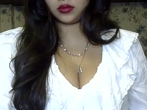 priyaverma00 online show from January 17, 11:58 am