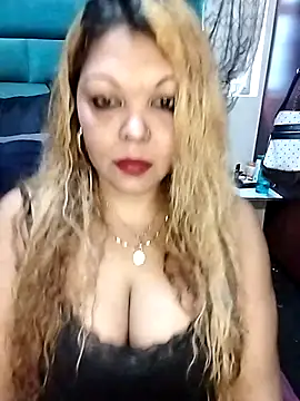 hemilynthomas2467 online show from October 15, 6:33 am