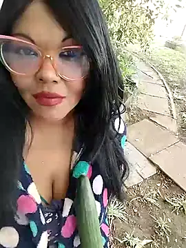 Snapshot of hemilynthomas2467 chatting on July 2, 7:47 am hemilynthomas2467 online show from July 2, 7:47 am