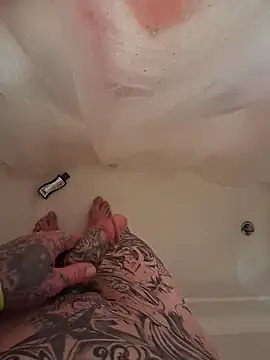 Snapshot of MRTATTWO chatting on January 15, 3:37 pm MRTATTWO online show from January 15, 3:37 pm