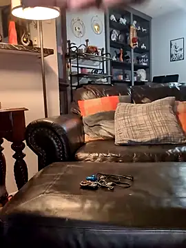 Snapshot of MRTATTWO chatting on November 22, 1:59 am MRTATTWO online show from November 22, 1:59 am