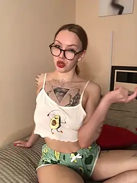 Amore Mia  online show from November 22, 7:07 am